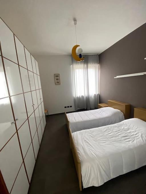 Nice House Luminoso Con Terrazzo غالاّراتي المظهر الخارجي الصورة